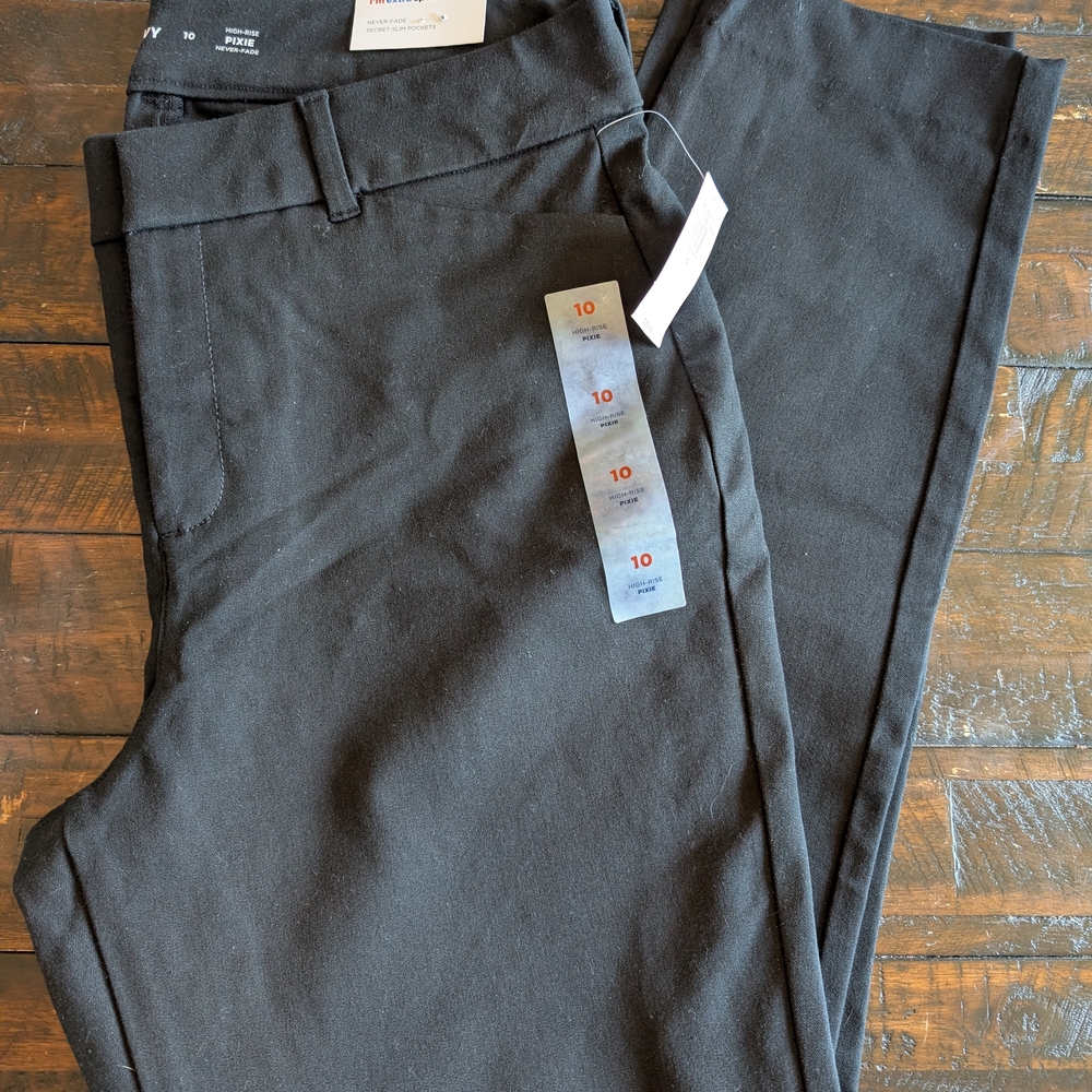 Old Navy Women's Black Pixie Pants